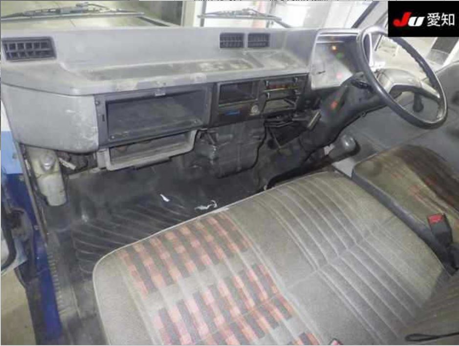 Mitsubishi Canter 1988 - Photo 4