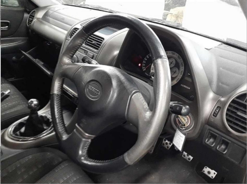 Toyota Altezza 1998 - Photo 3
