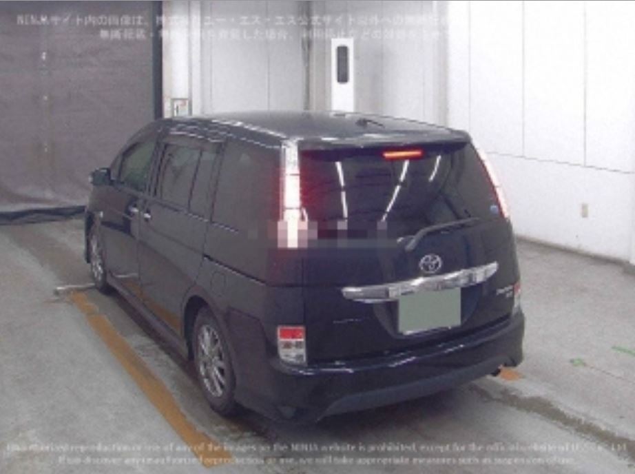 Toyota Isis