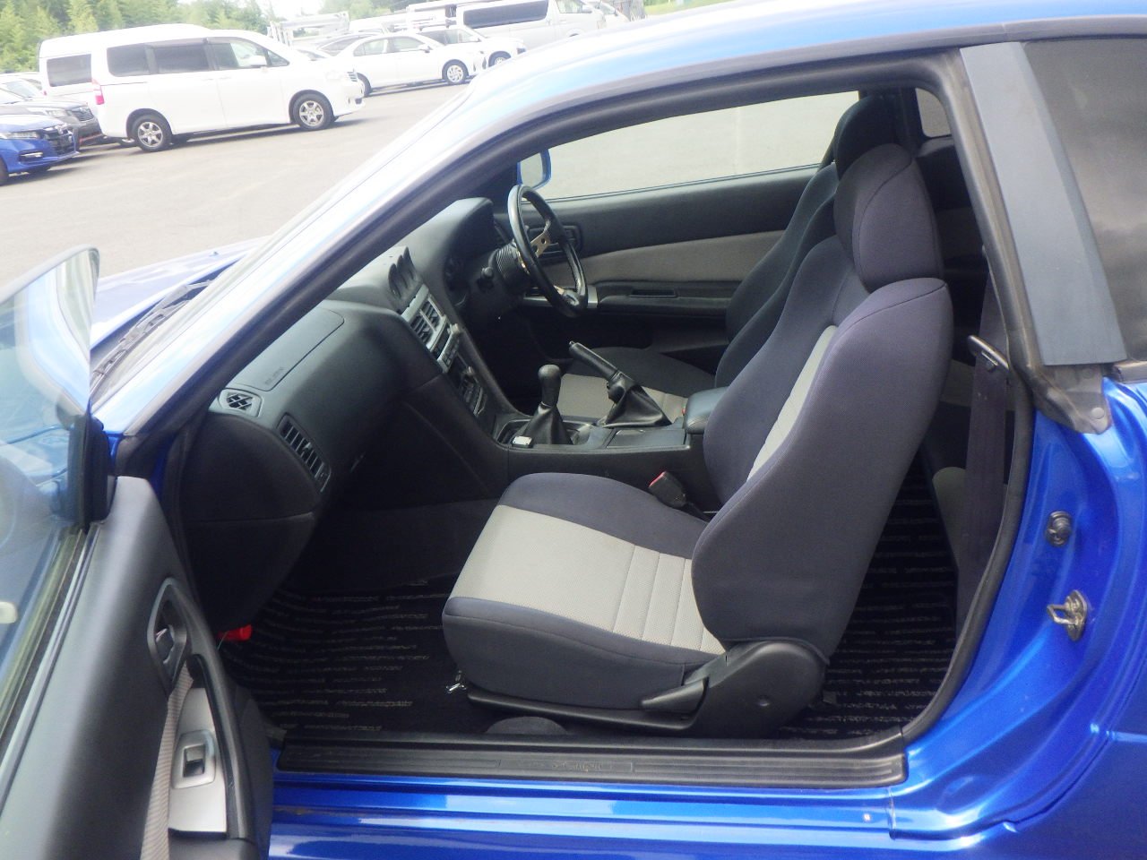 Nissan Skyline 2000 - Photo 35