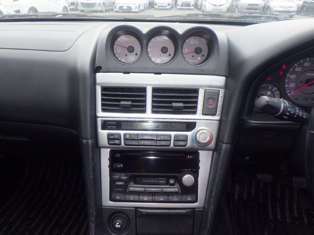 Nissan Skyline 2000 - Photo 50