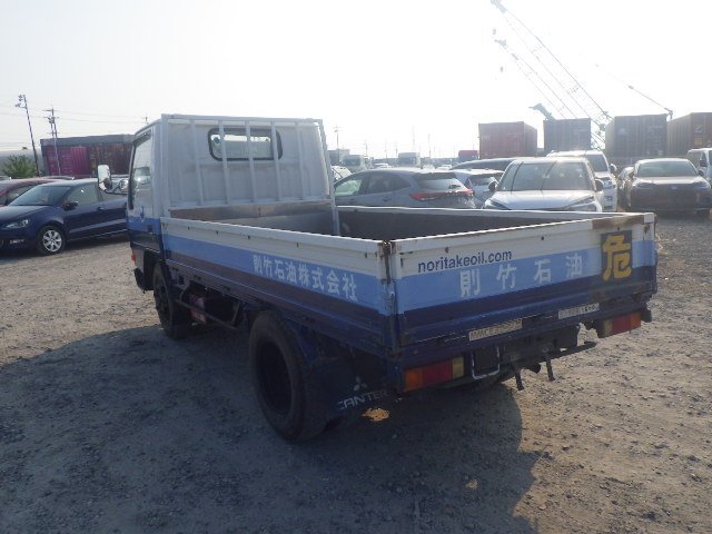Mitsubishi Canter 1988 - Photo 11