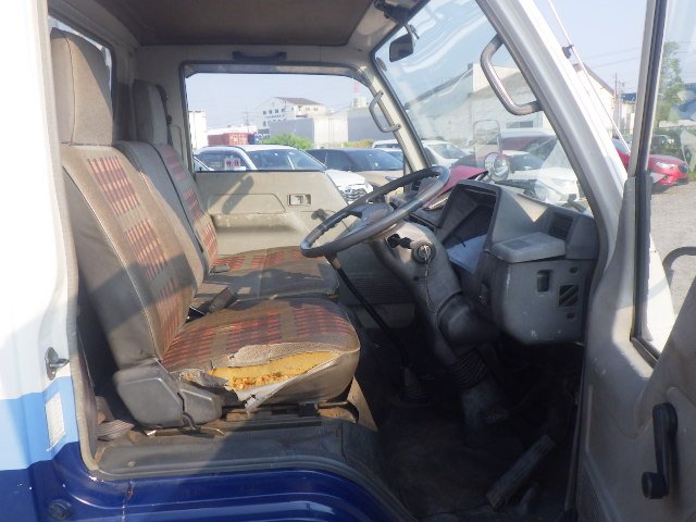 Mitsubishi Canter 1988 - Photo 13