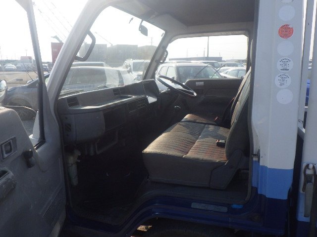 Mitsubishi Canter 1988 - Photo 22