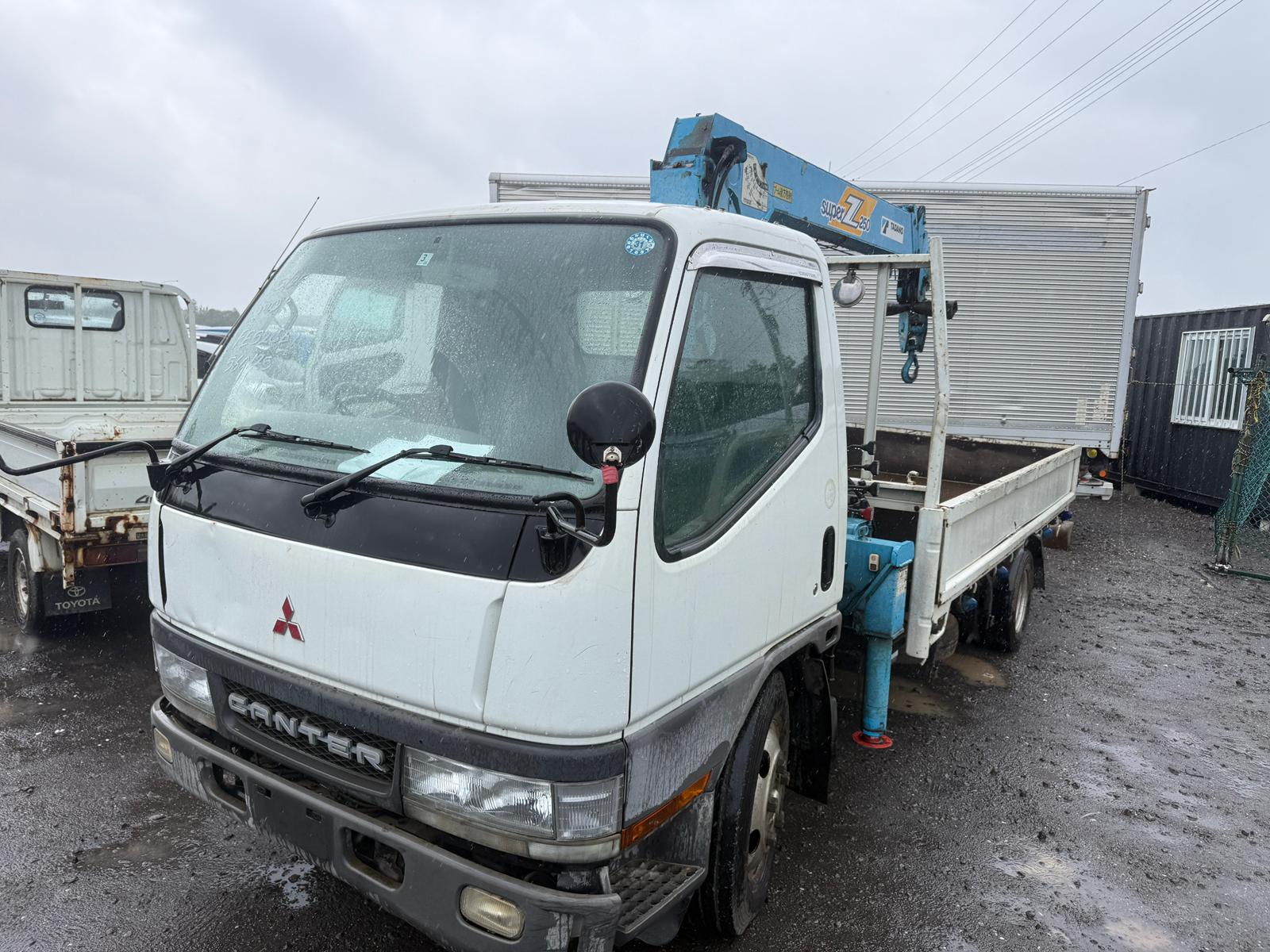 Mitsubishi Canter