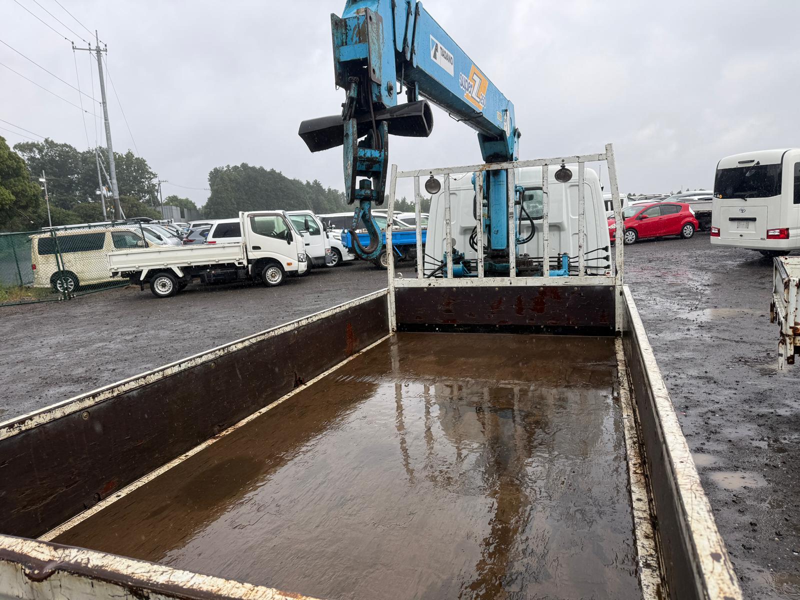Mitsubishi Canter