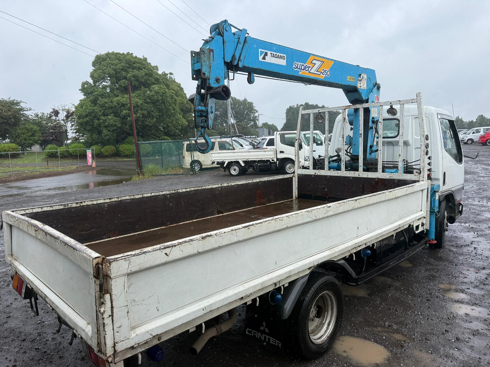 Mitsubishi Canter