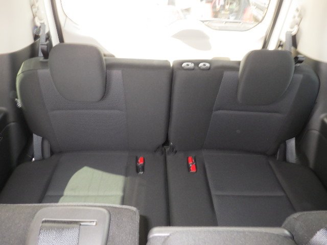 Nissan Serena 2022 - Photo 12