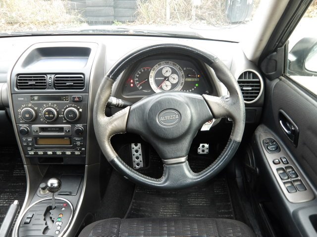 Toyota Altezza 2000 - Photo 15