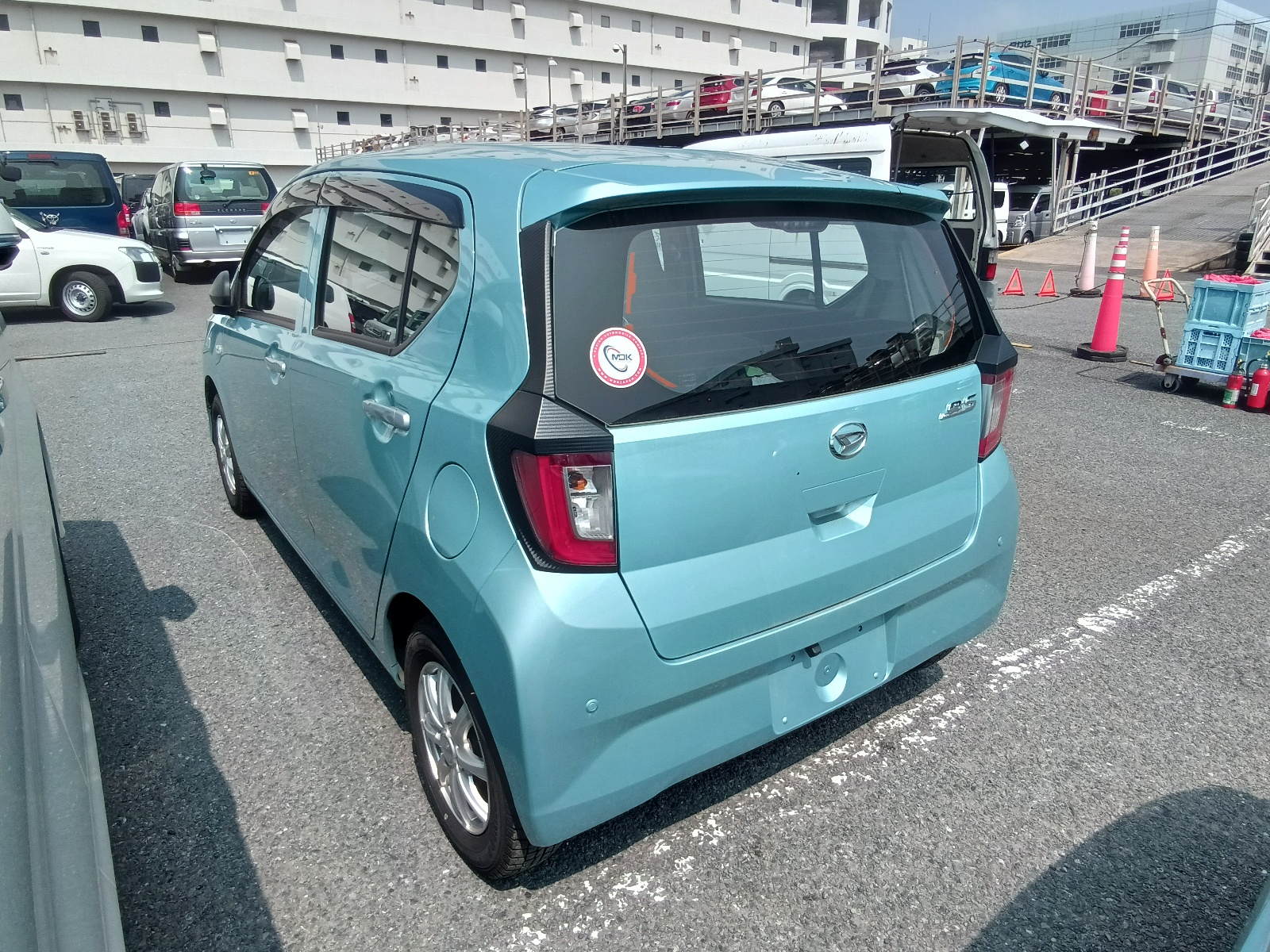 Daihatsu Mira E S 2023 - Photo 18