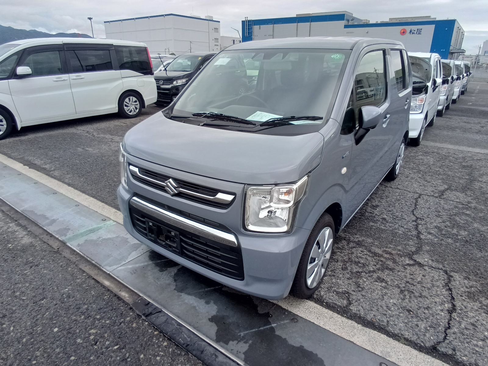 Suzuki Wagon R 2024 | Buy from Japan | MDK Japan