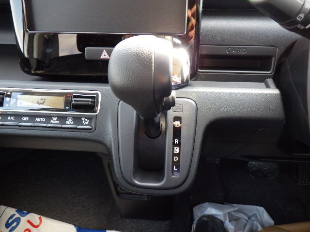 Suzuki Wagon R 2026 - Photo 25
