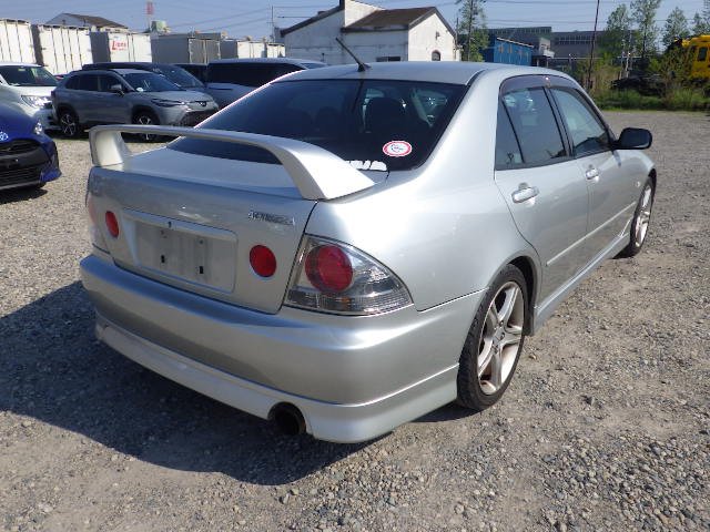 Toyota Altezza 1998 - Photo 10