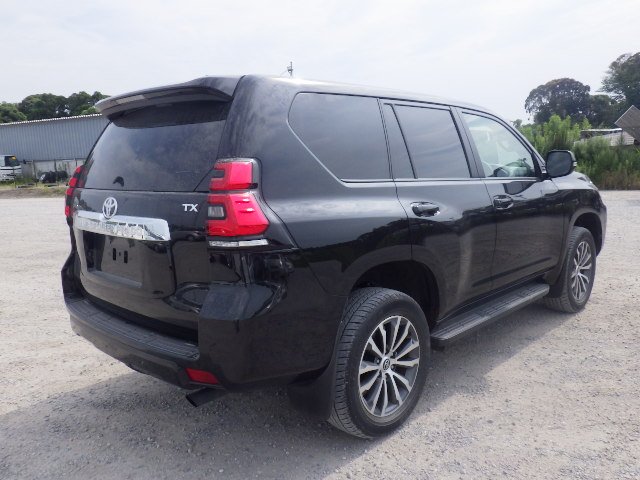 Toyota Land Cruiser Prado 2021 - Photo 9