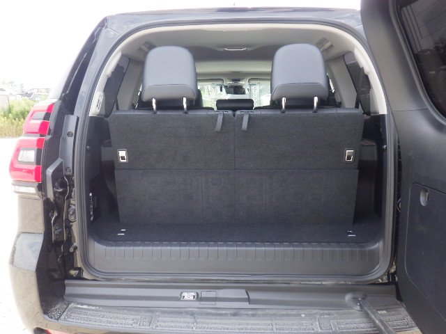Toyota Land Cruiser Prado 2021 - Photo 16