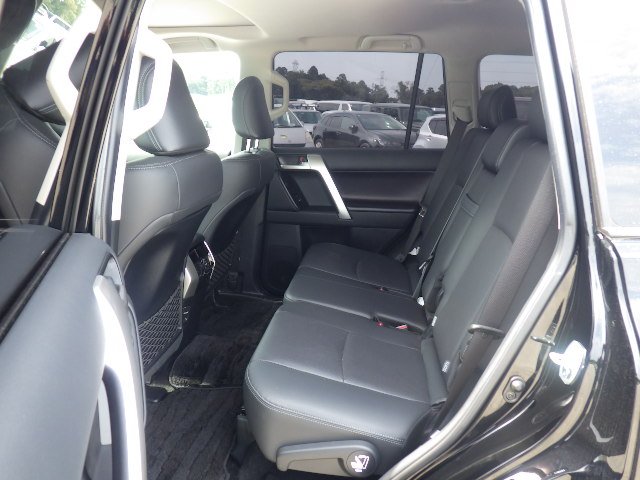 Toyota Land Cruiser Prado 2021 - Photo 18
